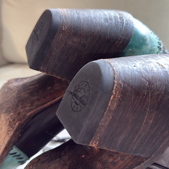 Lucchese Two Toned Tassel Boots - Picture 10 of 12